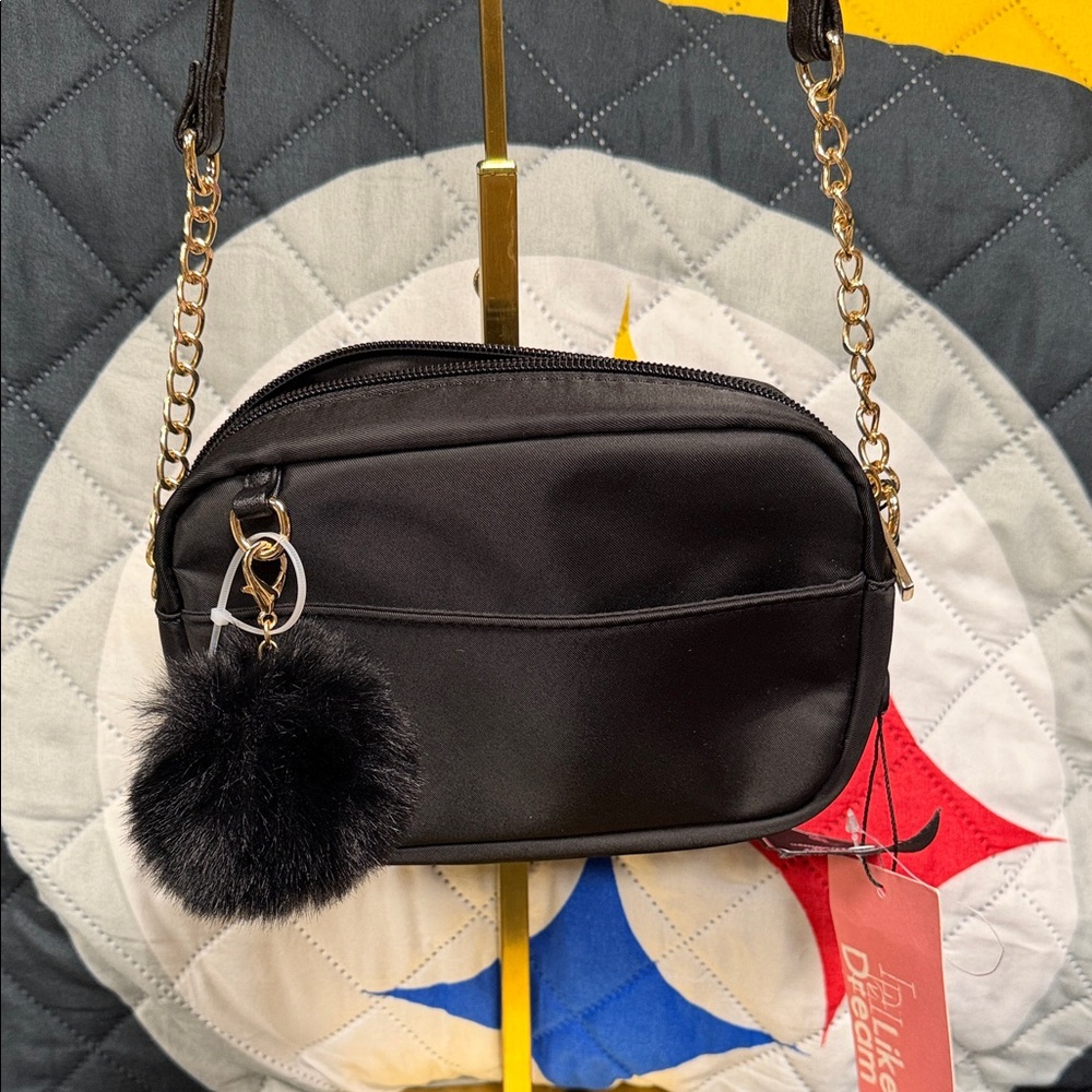 Chic Black Crossbody Bag with Gold Chain